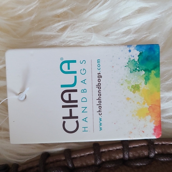 Chala Vegan Leather Crossbody bag - Picture 3 of 10